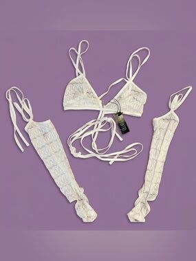 Club Exx x Dolls Kill - SUN DESIRES BRA TOP AND GLOVES SET